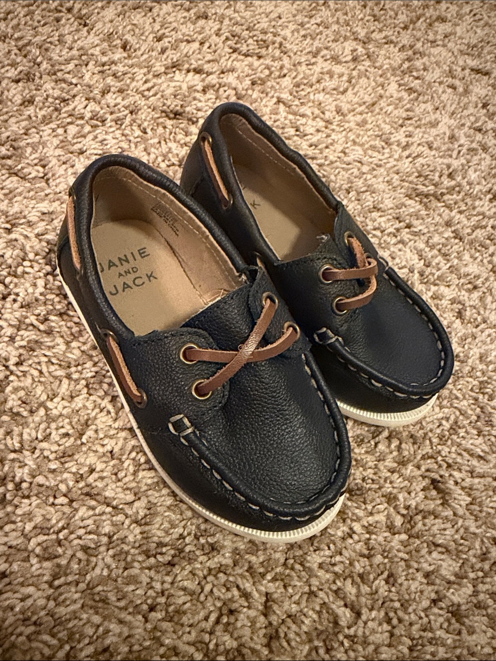 Janie and Jack Navy Leather Boat Shoes with Brown Laces Size 7 (little kid)